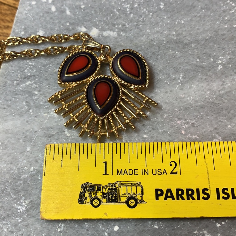 Vintage 1973 Gold-tone Sarah Coventry Necklace - Picture 15 of 17
